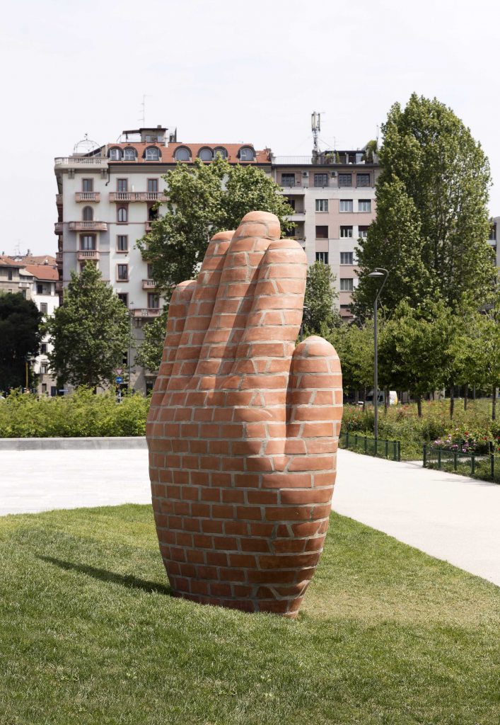 <I>Judith Hopf, Han and Foot for Milan</i>, 2018
</br> installation view, ArtLine Park of Contemporary Art, Milan