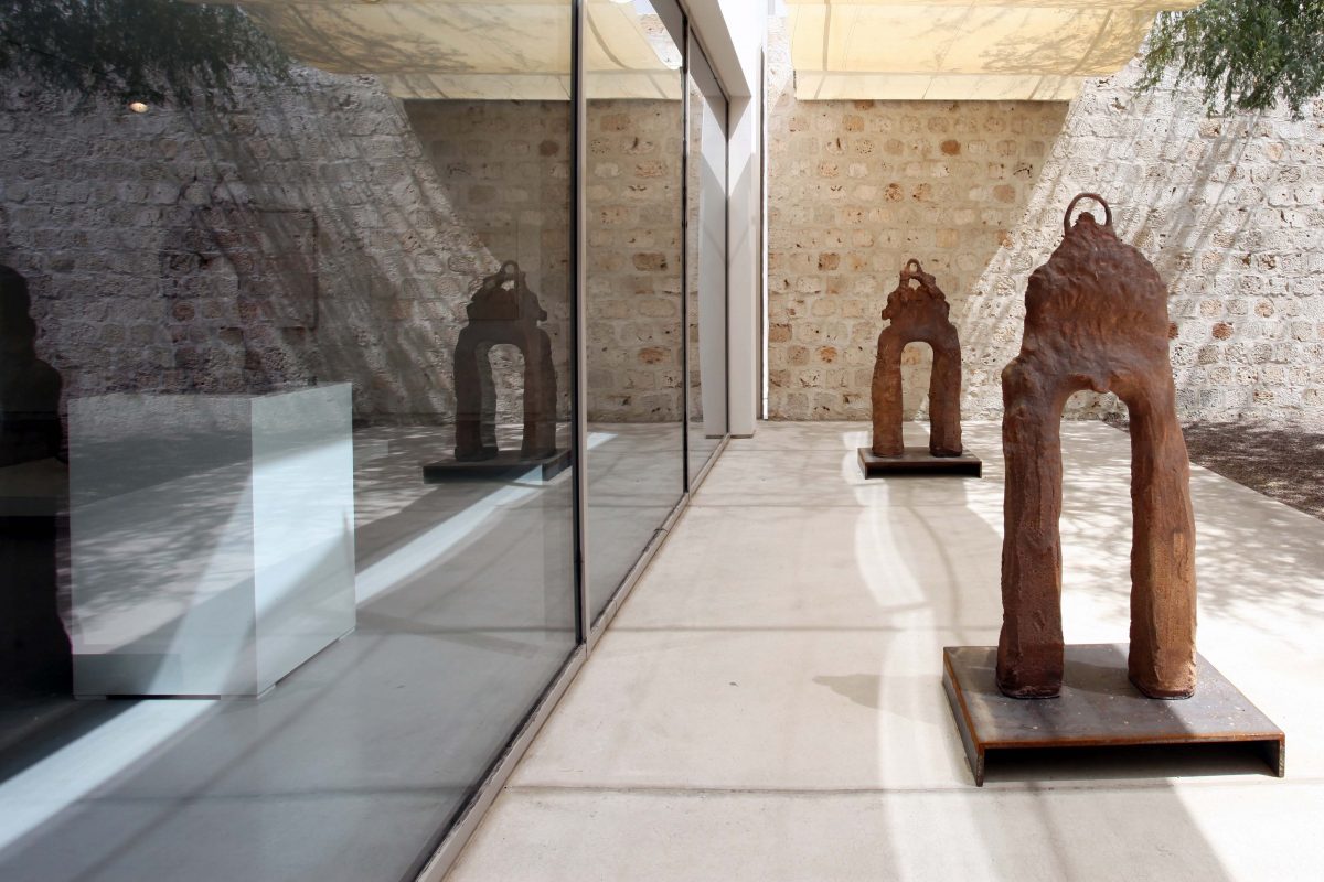 <I>Simone Fattal</i>, 2016
</br> installation view, SAF Art Space