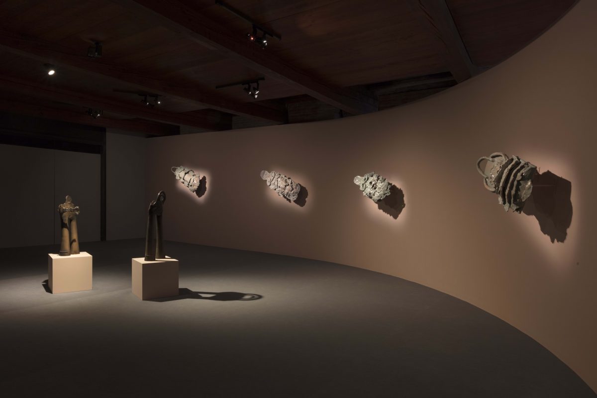 <i>luogo e segni</i>, 2019
</br>
installation view, Punta della dogana, Venice