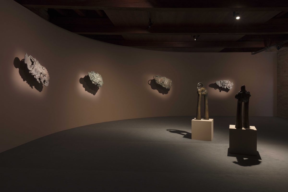 <i>luogo e segni</i>, 2019
</br>
installation view, Punta della dogana, Venice