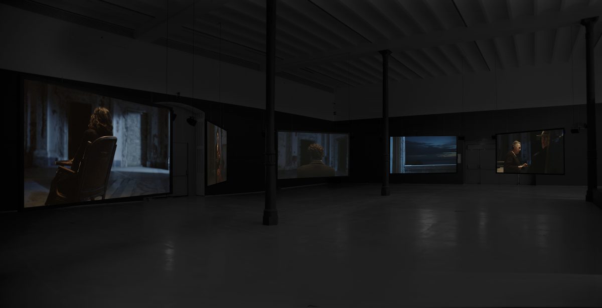 <I>Sue Proprie Mani</i>, 2015
</br> installation view, MAXXI, Rome