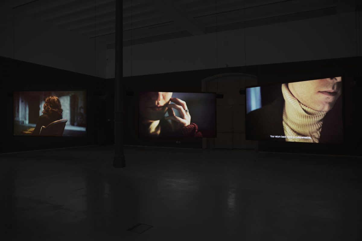 <I>Sue Proprie Mani</i>, 2015
</br> installation view, MAXXI, Rome