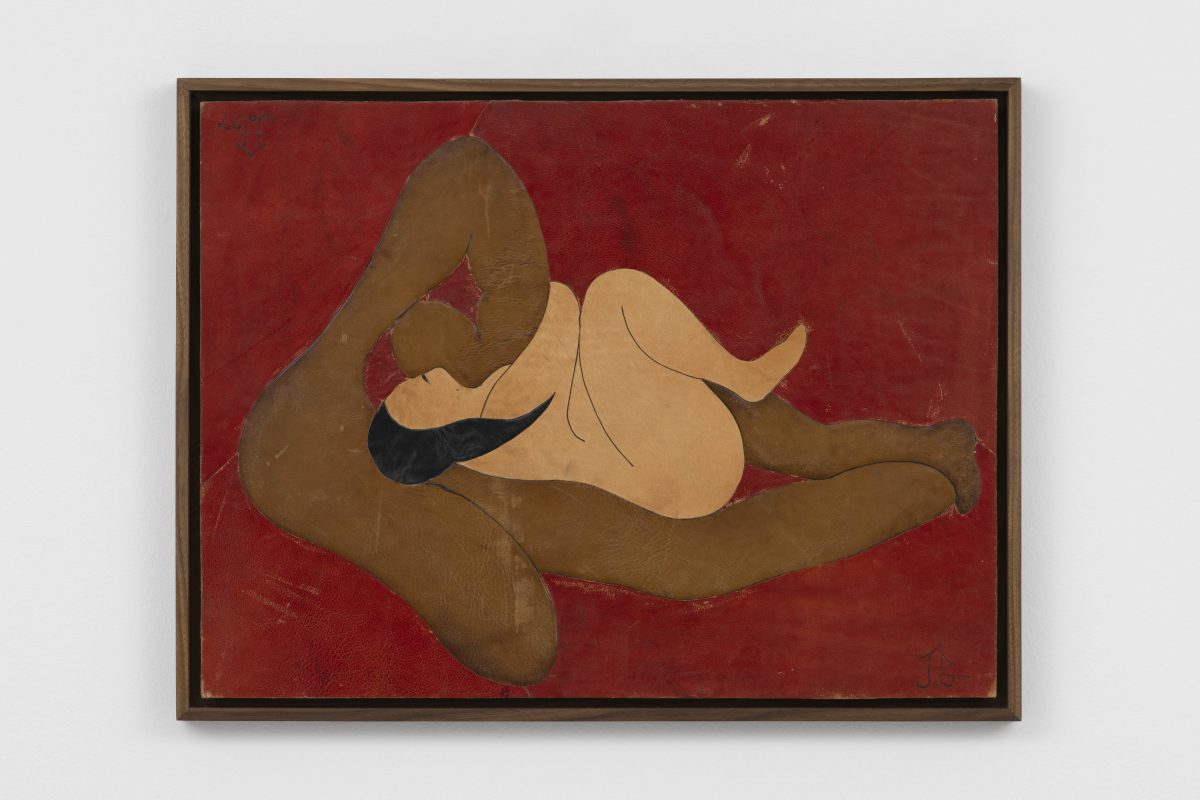 <i>Untitled</i>, 1977 </br>
leather and acrylic on panel</br>
49 x 64,5 x 4 cm / 19.2 x 25.3 x 1.5 in