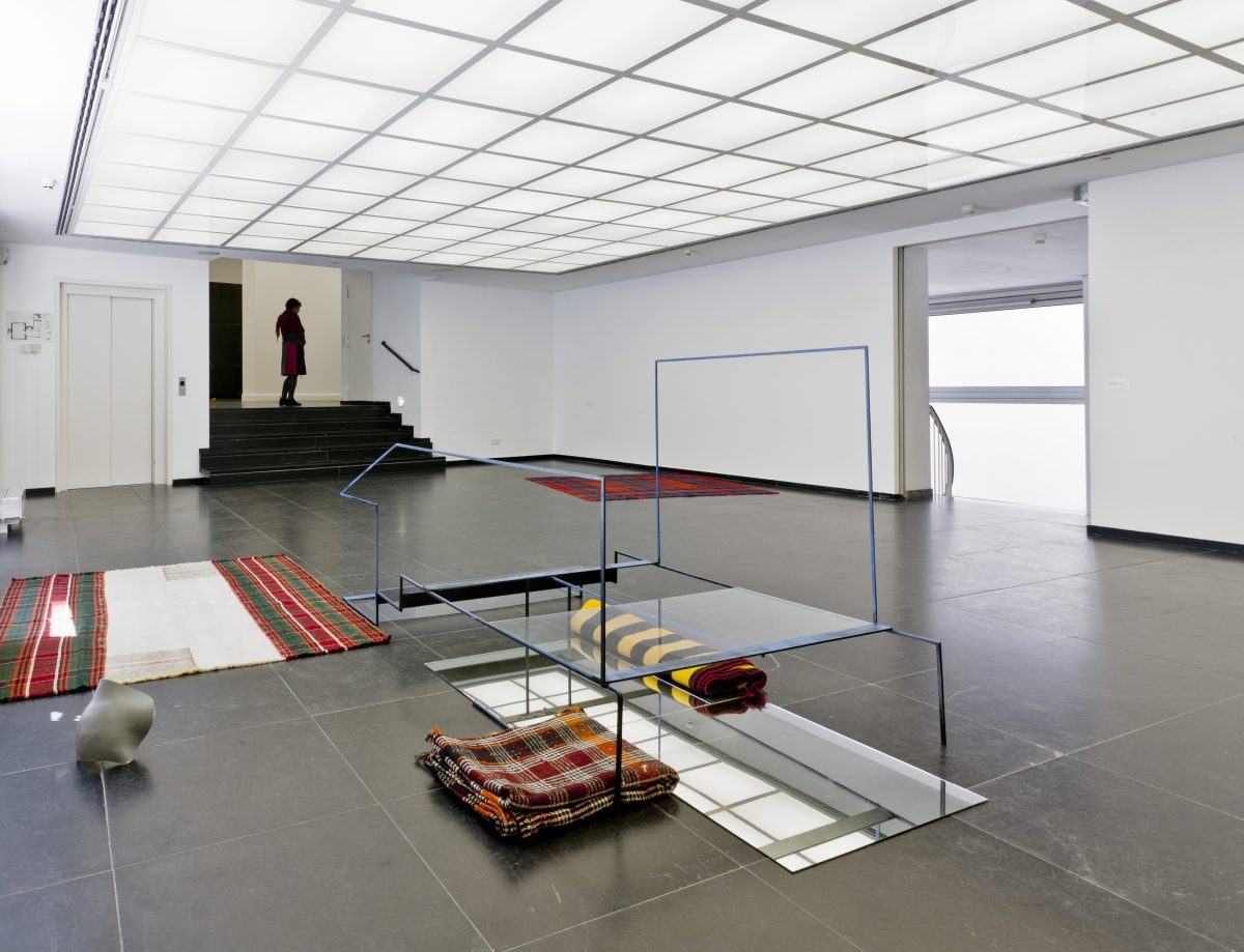 <i>Arte Essenziale</i>, 2011
</br> installation view, Frankfurter Kunstverein, Frankfurt 