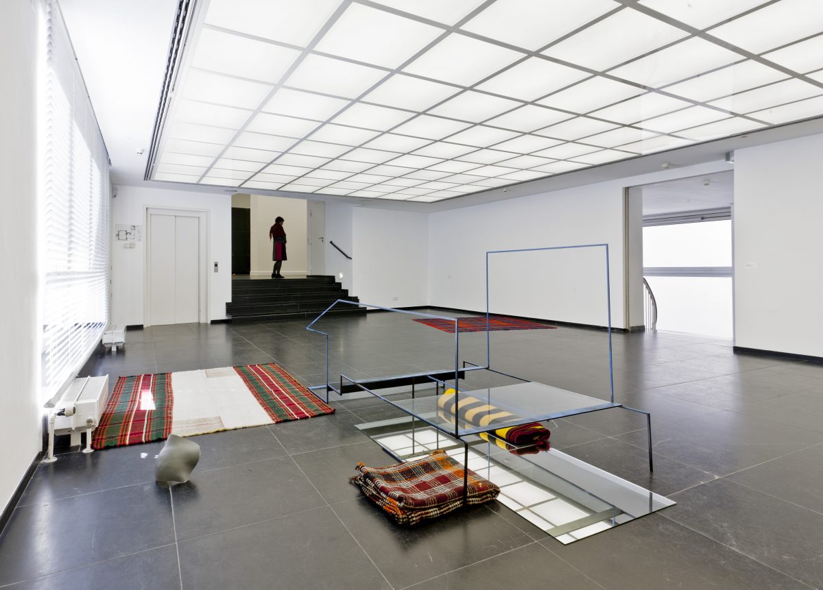 <i>Arte Essenziale</i>, 2011
</br> installation view, Frankfurter Kunstverein, Frankfurt 
