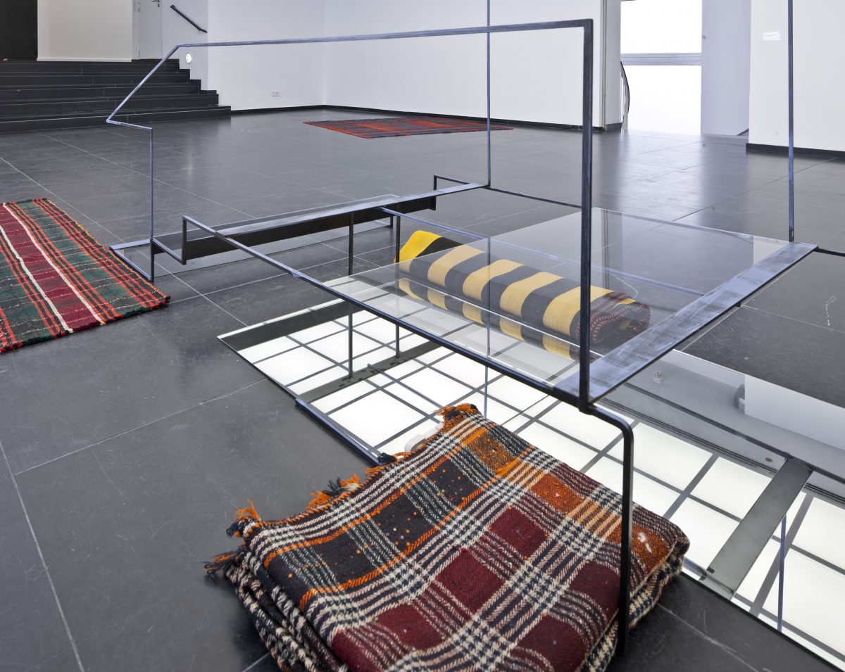 <i>Arte Essenziale</i>, 2011
</br> installation view, Frankfurter Kunstverein, Frankfurt 