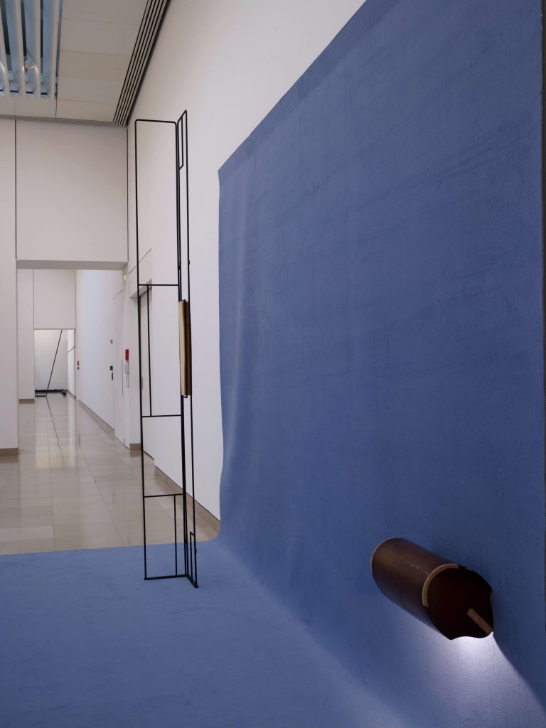 <i>POUR UN ART PAUVRE</i>, 2011
</br> installation view, Carré d'Art - Musée d'art contemporain de Nîmes, Nîmes