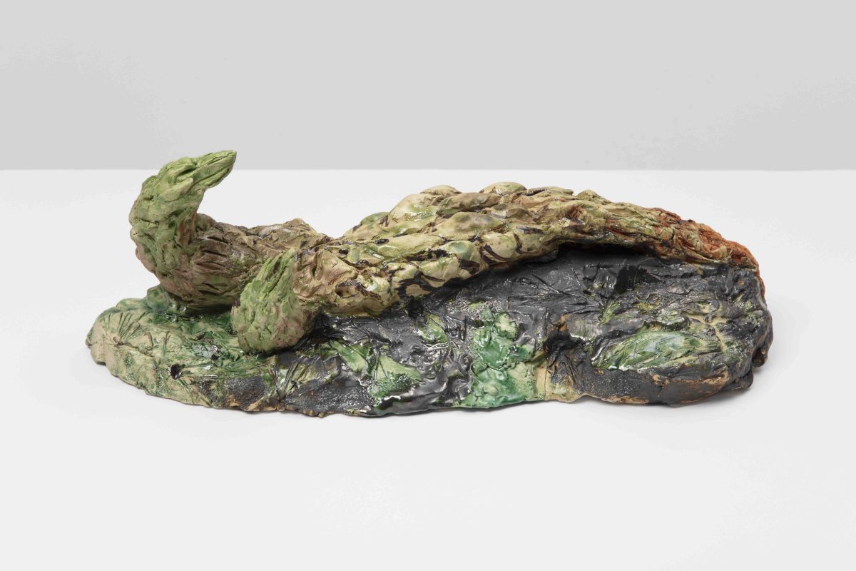 <i>Cactus Como Escorpión (Cactus as Scorpion)</i>, 2022</br>glazed ceramic</br>
45 x 23 x 15 cm / 17.7 x 9 x 5.9 in
