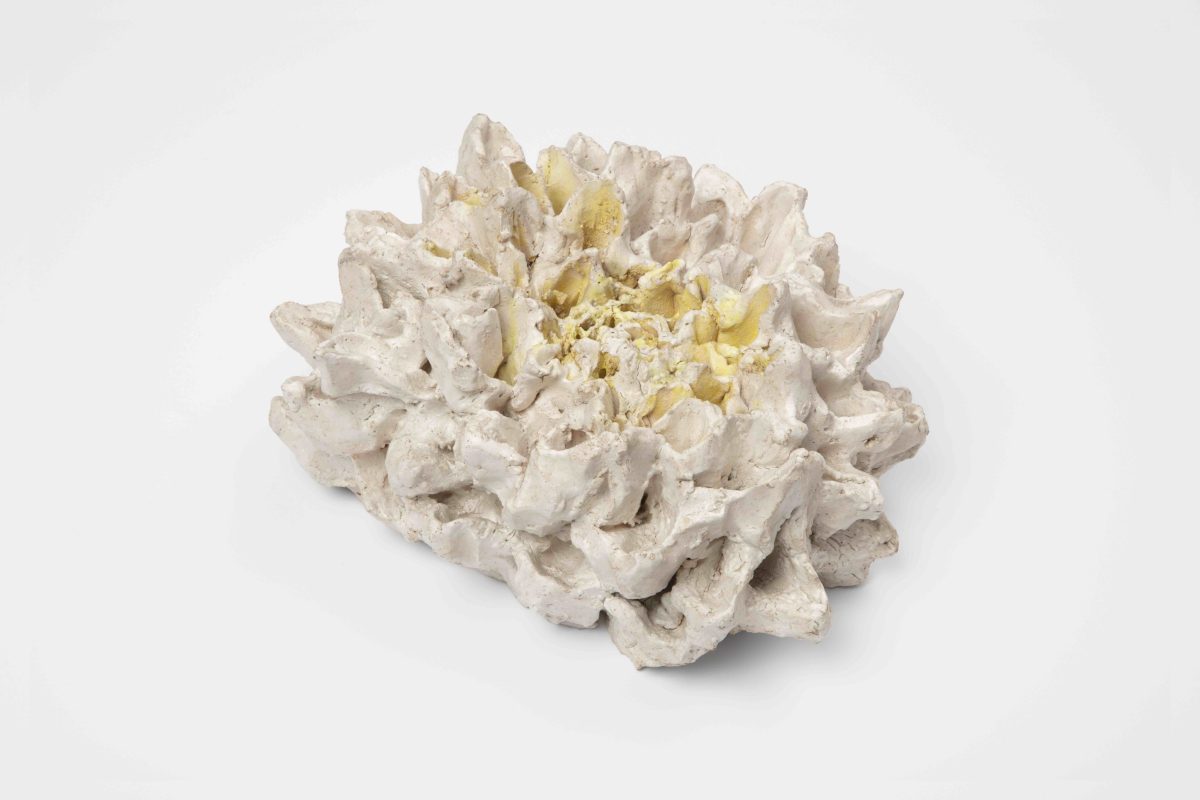 <i>Dalia</i>, 2001</br>ceramic</br>
19 x 15 x 14 cm / 7.5 x 5.9 x 5.5 in