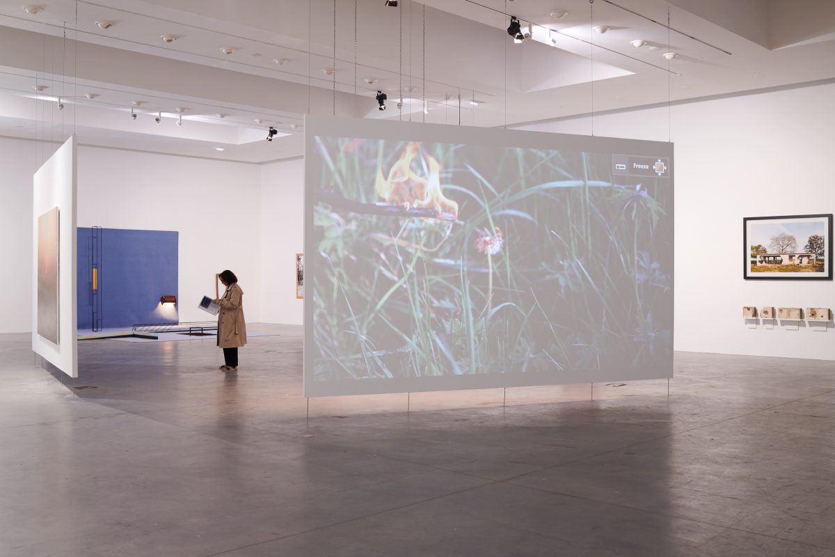 <i>trilogie de cendres</i>, 2022 </br> installation view, Frac des Pays de la Loire, Carquefou