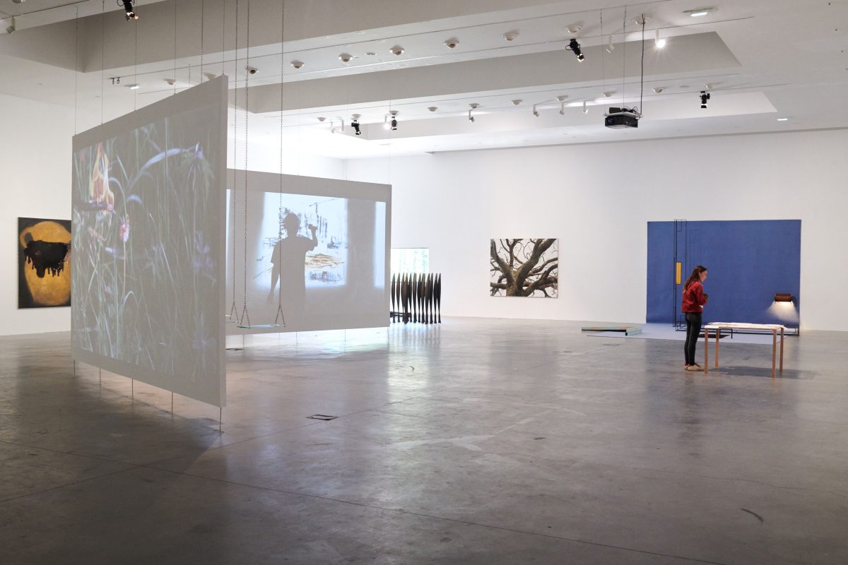 <i>trilogie de cendres</i>, 2022 </br> installation view, Frac des Pays de la Loire, Carquefou