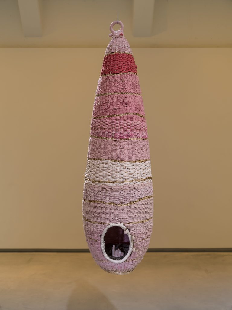 Jonathan Baldock, <i>Warm Inside (iii)</i>, 2022</br>willow, steel, cotton, wool</br> 180 x 50 x 50 cm / 70.8 x 19.6 x 19.6 in