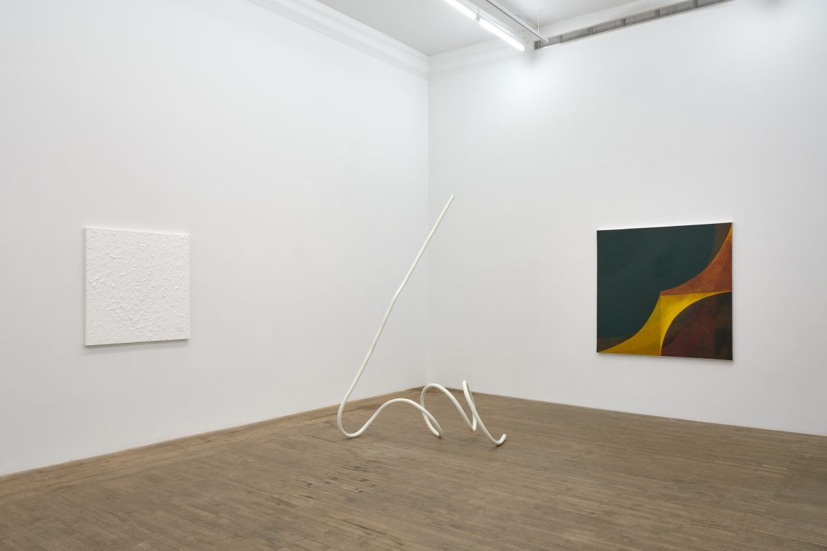 Tomie Ohtake, 2023 </br> installation view, kaufmann repetto, new york