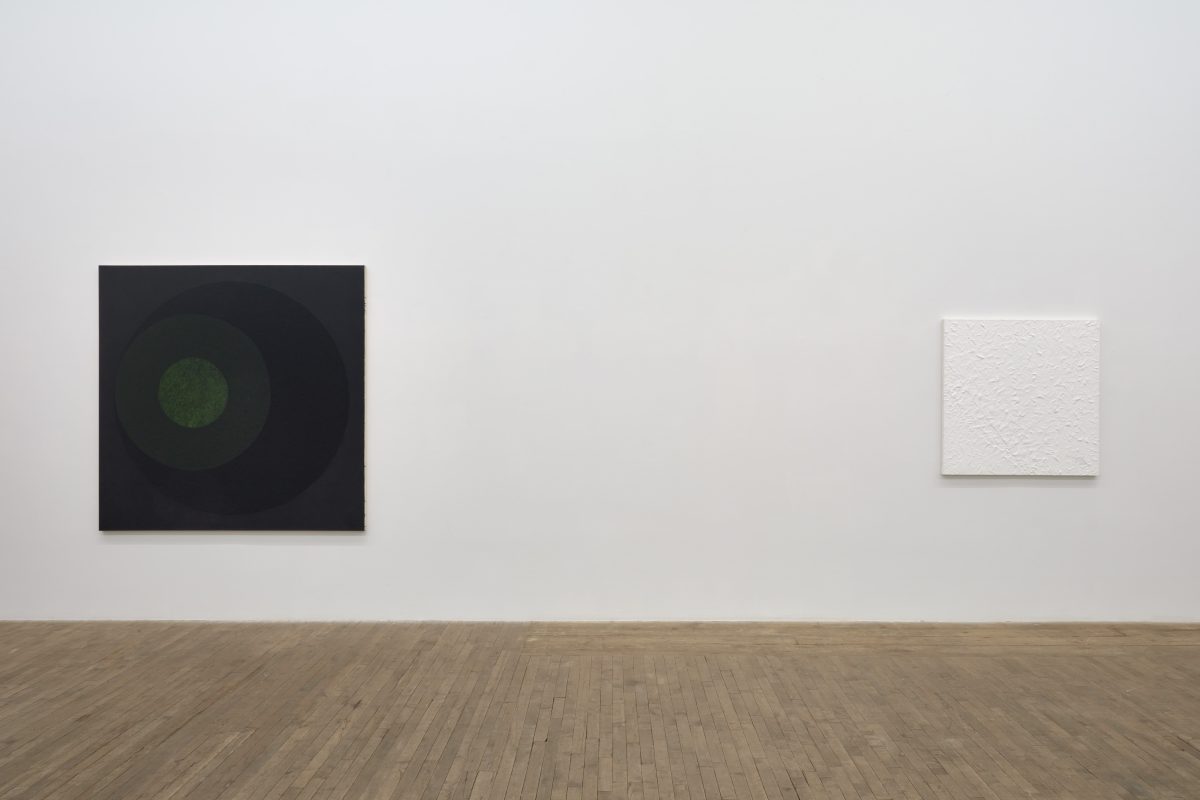 Tomie Ohtake, 2023 </br> installation view, kaufmann repetto, new york