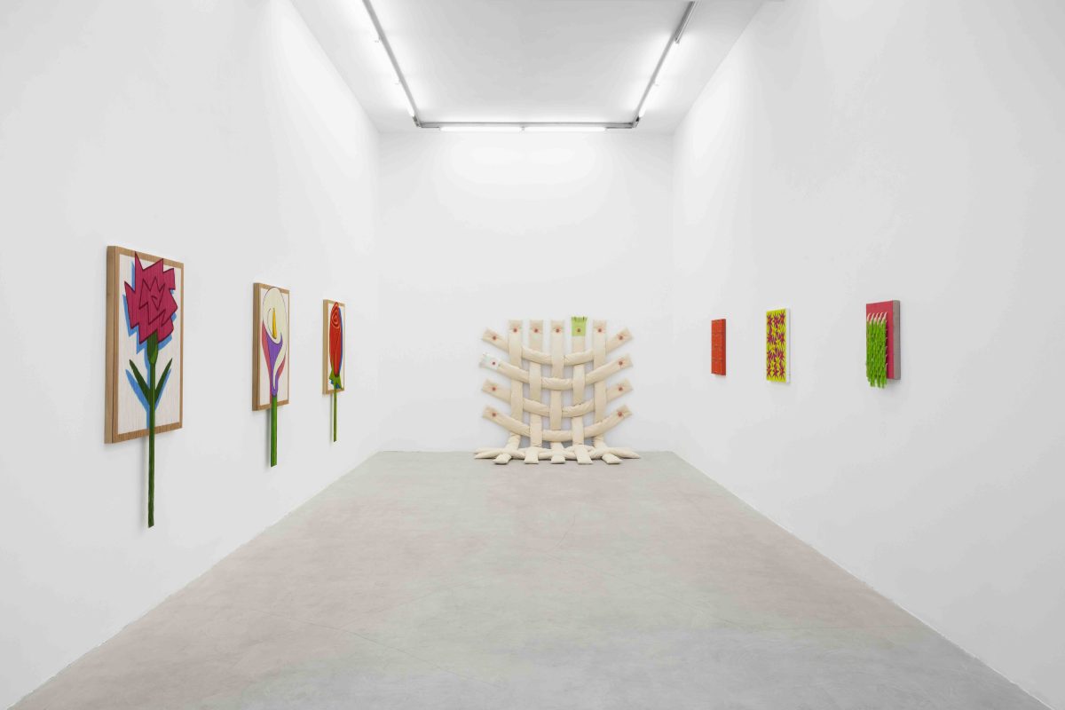 Dianna Molzan, <i>Double Take</i>, 2023 </br> installation view, kaufmann repetto, milan>