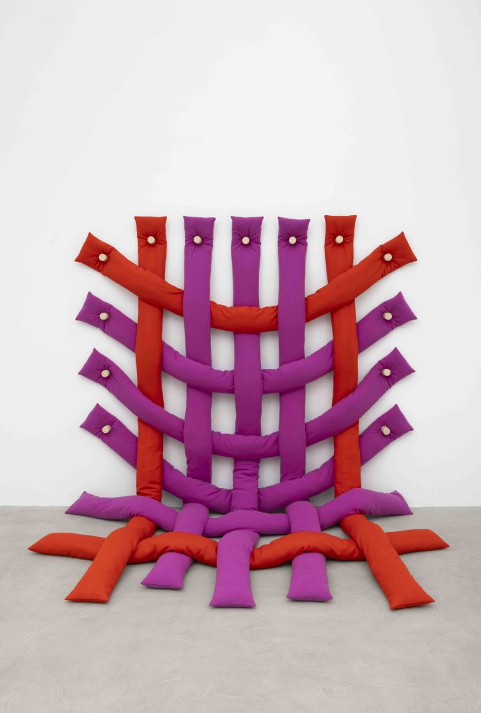 Dianna Molzan, <i>Grid II</i>, 2023 </br> canvas, woodens dowels with acrylic and vinyl
(stuffed with pure cotton fluff)
</br> 230 x 195 x 140 cm / 90.5 x 76.7 x 55 in>