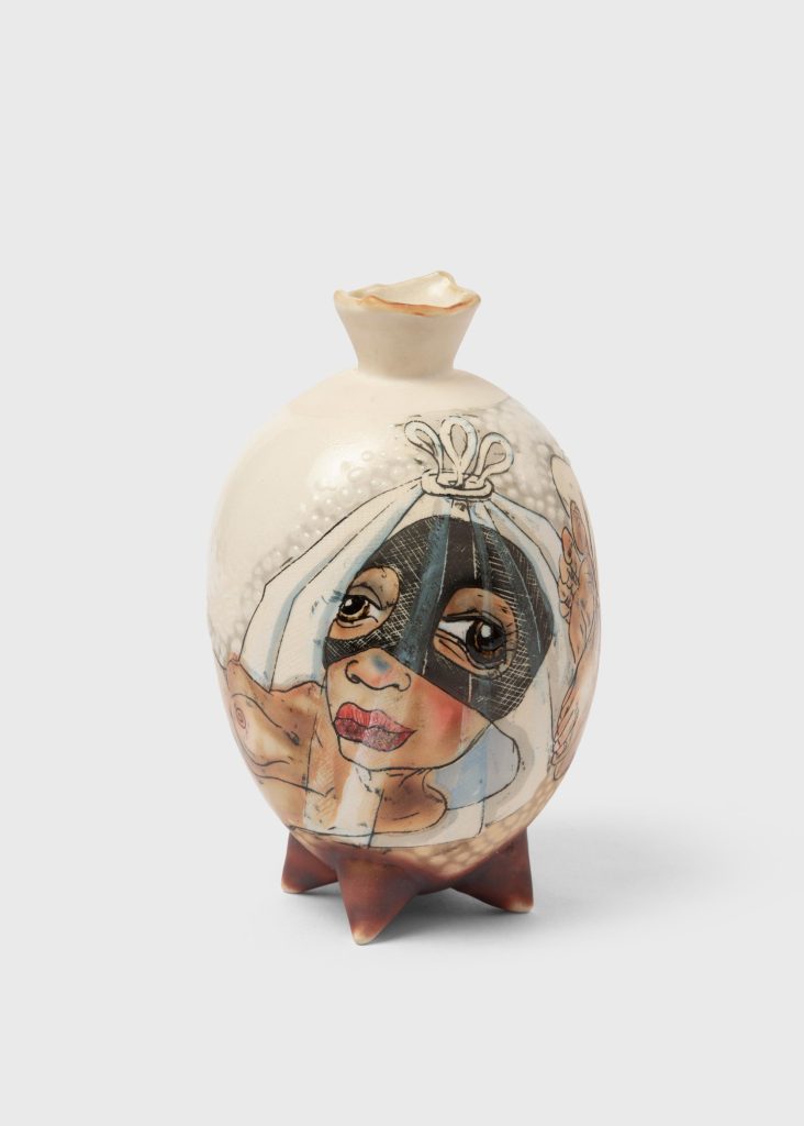 Skuja Braden, <i> Mother and Child </i>, 2008</br>porcelain</br> 21,5 x 14 x 14 cm / 8.5 x 5.5 x 5.5 in