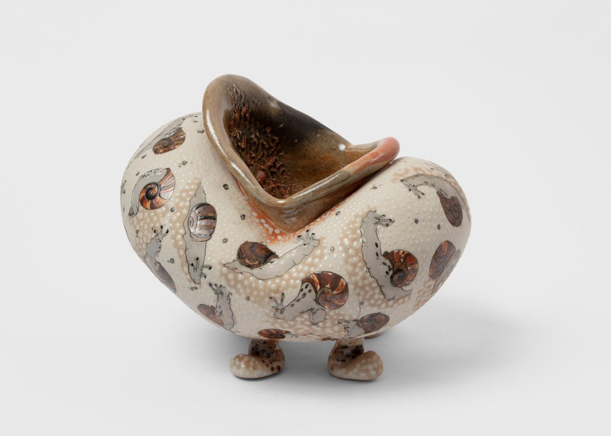 <i> Mollis </i>, 2003 </br> stoneware gas-fired
 </br> 30,5 x 36,8 x 29,2 cm / 12 x 14.5 x 11.5 in