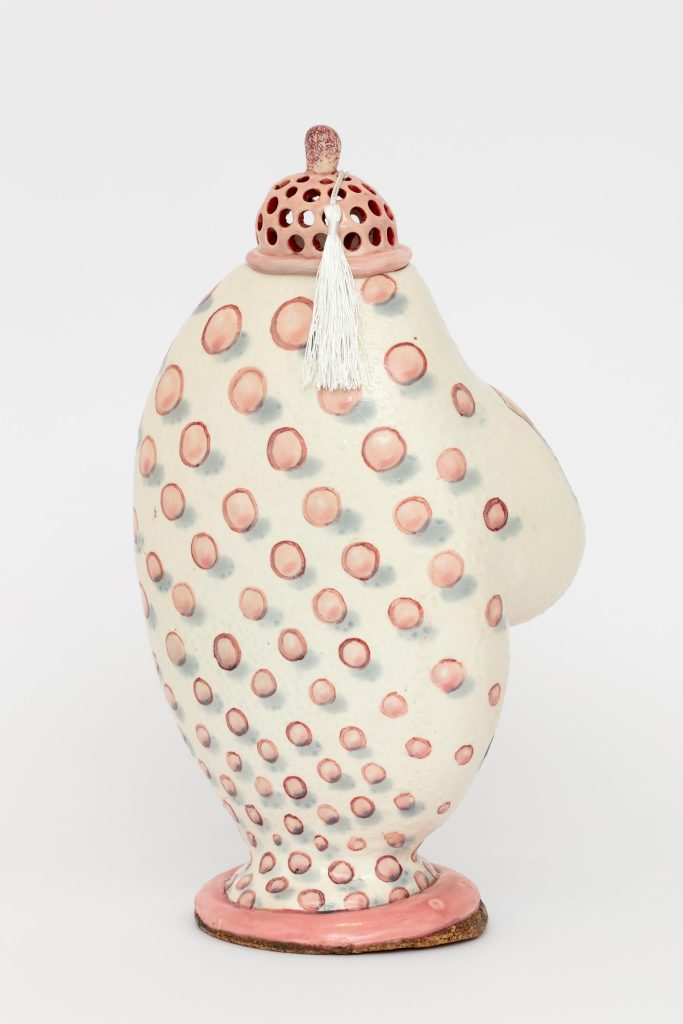 Skuja Braden, <i>Latte di Elefanta</i>, 2023 </br> porcelain </br> 37 x 22 x 16 cm / 14.6 x 8.6 x 6.2 in