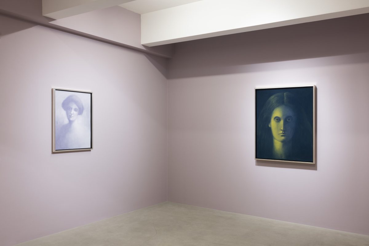 <i>Seahorse</I>, 2024</br>
installation view, kaufmann repetto milan