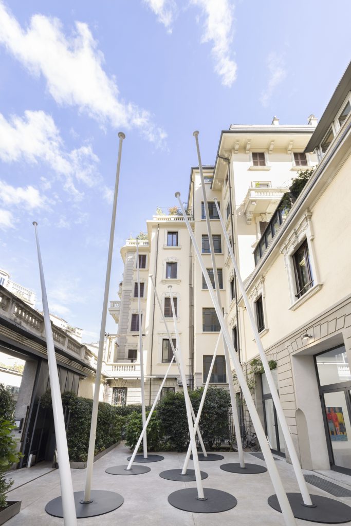 <i>fantasia</I>, 2011</br>
installation view, kaufmann repetto milan, 2024