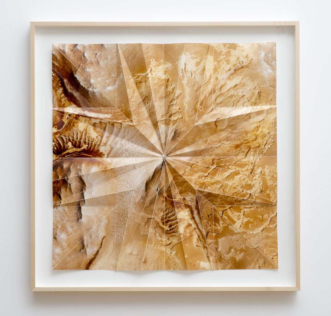 <i>Study for a Landscape (Mars)
[Estudo para uma paisagem (Marte)]</i>, 2012</br>Inkjet print on pearl paper</br>76 × 76 cm / 30 x 30 in >