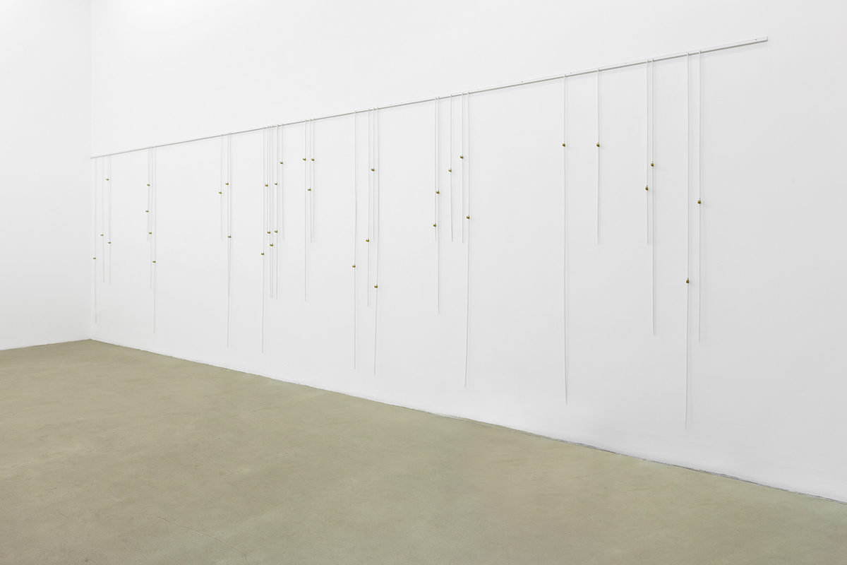 <i>morgenlied (iv)</i>, 2012</br>steel, brass hooks</br>205 x 750 cm / 80.7 x 295.3 in
