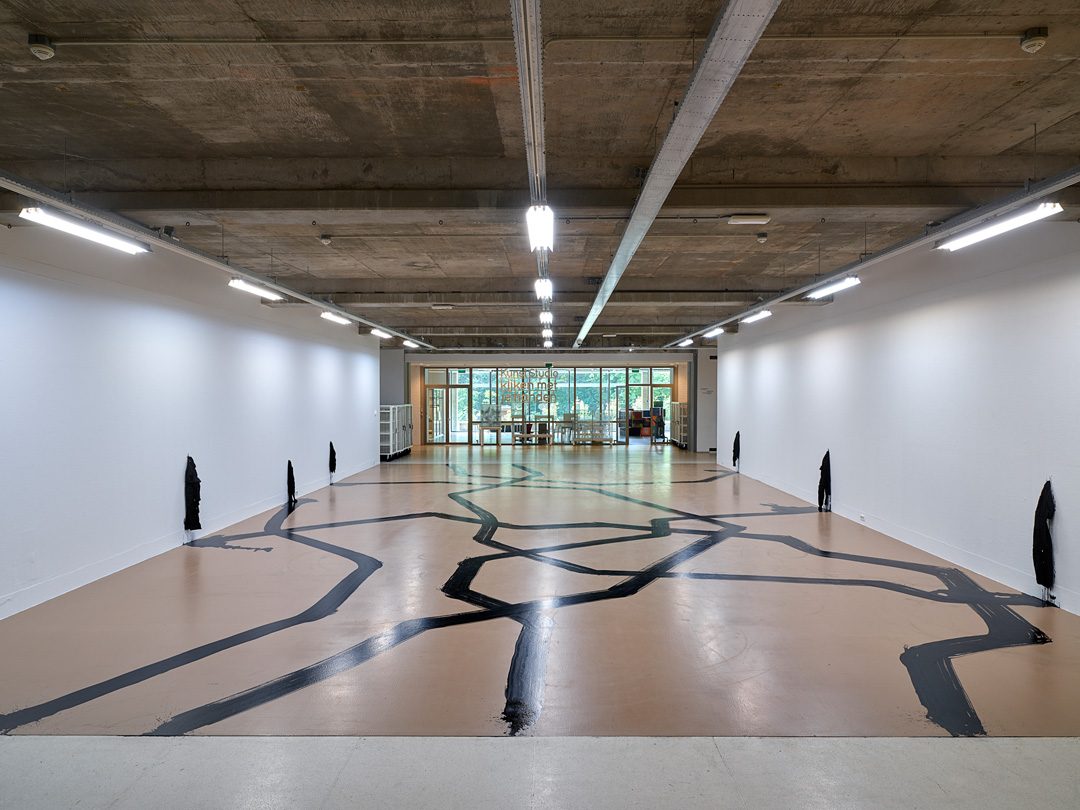 <i>sensory spaces 14</i>, 2018
</br>
installation view, museum boijmans van beuningen, rotterdam
>