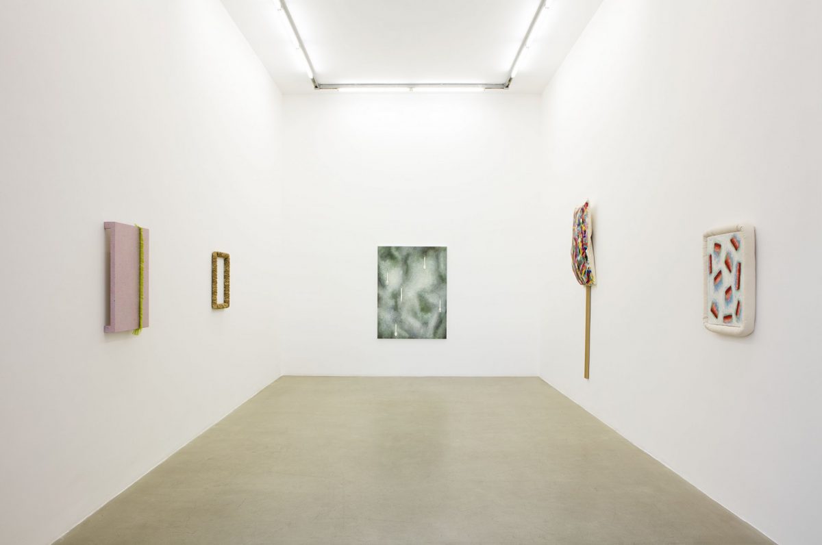 <I>earthquake weather</I>, 2015
</br>
installation view, kaufmann repetto, milan
>