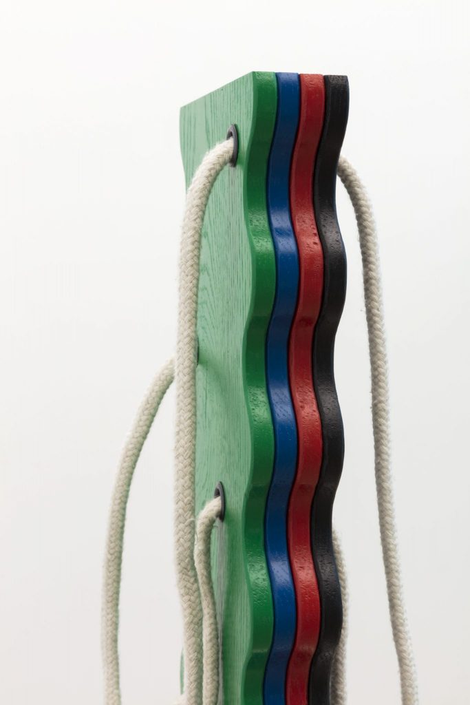 <i>4-colour wavy boot</i>, 2018 
</br> 
(detail)
>