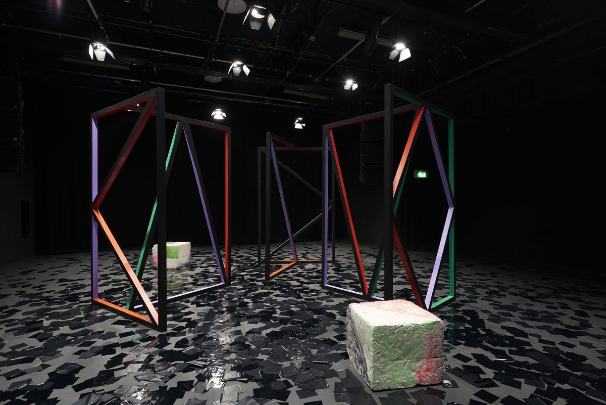 <i>a setup</i>, 2015
</br>
installation view, ica studio, London
</br>
with joe moran >