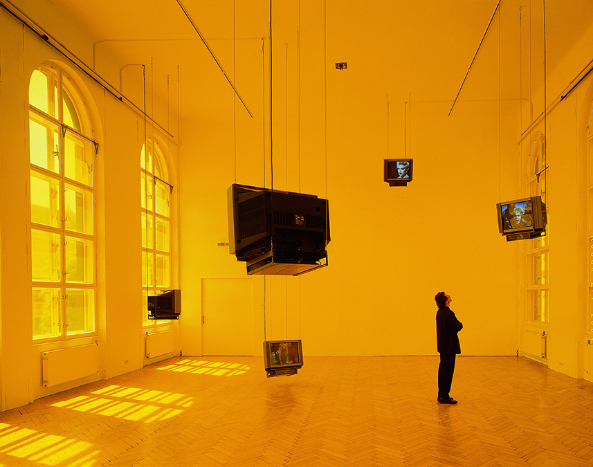 <i>babel series</i>, 1999
</br>
dvd installation: 7 looping dvds
</br>
installation view, o.k. center for contemporary art, linz>