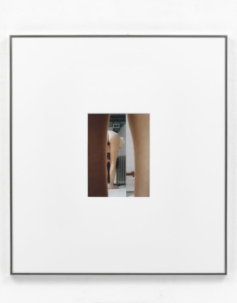 <i>untitled (bottomless #3)</i>, 2015
</br>
inkjet print, 73,7 x 63,5 cm / 29 x 25 in>