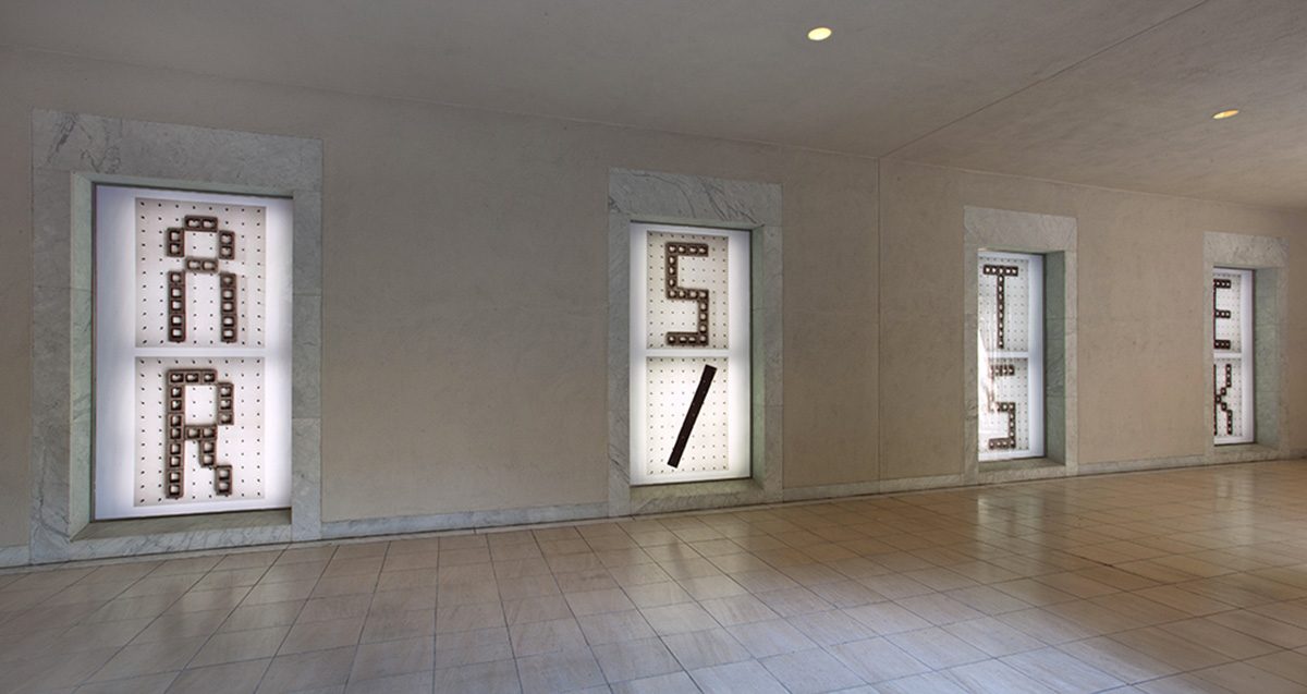 <i>Hammer Projects: Shannon Ebner</i>, 2011
</br>
installation view, hammer museum, los angeles >