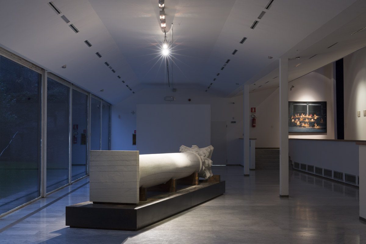 <i>vite in transito</i>, 2013
</br> 
installation view, pac - padiglione d'arte contemporanea, milan>