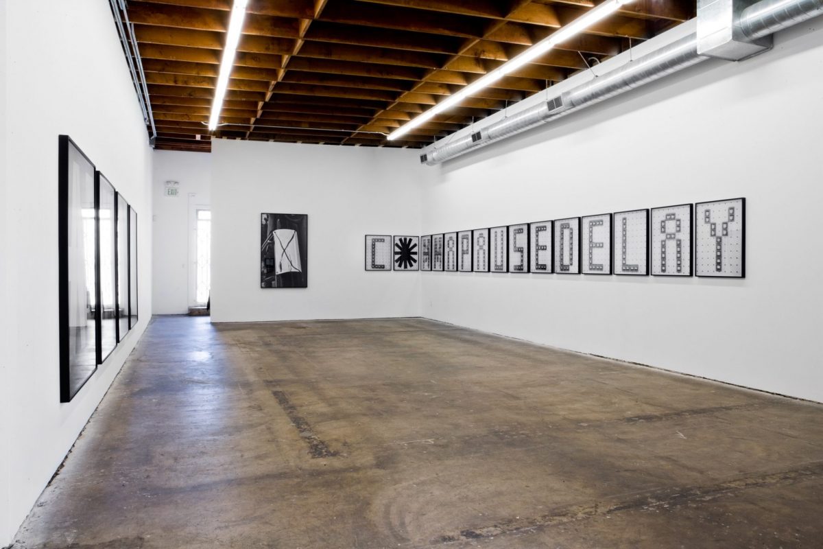 <i>Shannon Ebner</i>, 2011
</br>
installation view, laxart, los angeles
>