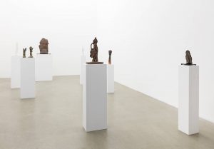 <i>standing figures</i>, 2016
</br>
installation view, kaufmann repetto, milan
