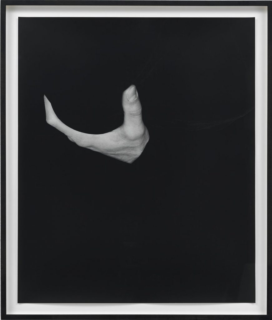 <i>hand on body (breast)</i>, 2012
</br>
silver gelatin print, 60,9 x 50,8 cm / 24 x 20 in>