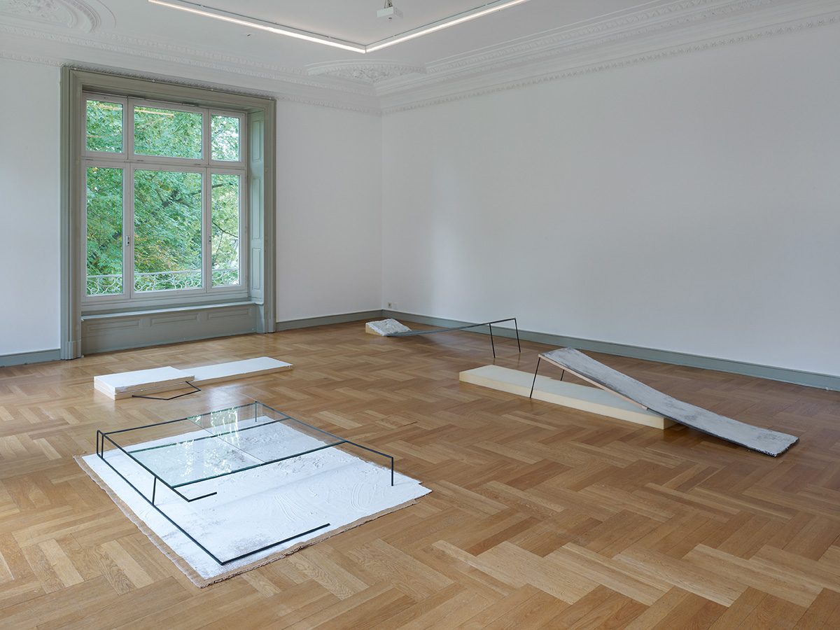 <i>frauenzimmer</i>, 2011
</br>
installation view, museum morsbroich, leverkusen>