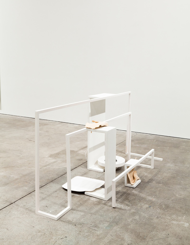 <i>time again</i>, 2011
</br>
installation view, sculpture center, new york
>