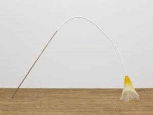 <I>Untitled (Yellow Glass)</I>, 2020
</br>
yellow glass, metal and plaster bandage
</br>
116,8 x 182,9 x 27,9 cm / 46 x 72 x 11 in
