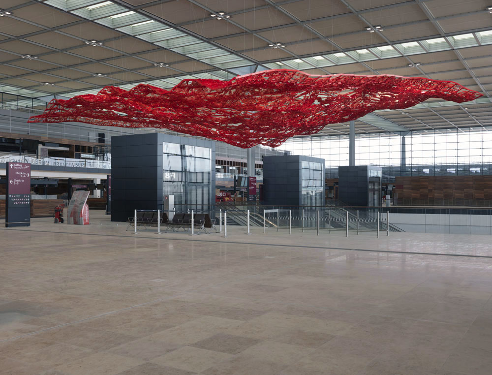 <i>magic carpet</i>, 2012 
</br>
installation view, berlin brandenburg airport, berlin>