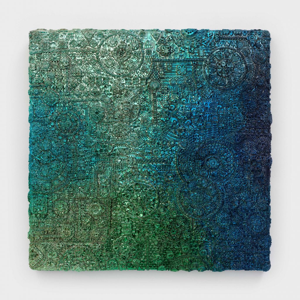 <I>Tarnished Drawl</I>, 2020
</br>
car enamel and paper clay on wood panel
</br>
106,6 x 106,6 cm / 42 x 42 in>