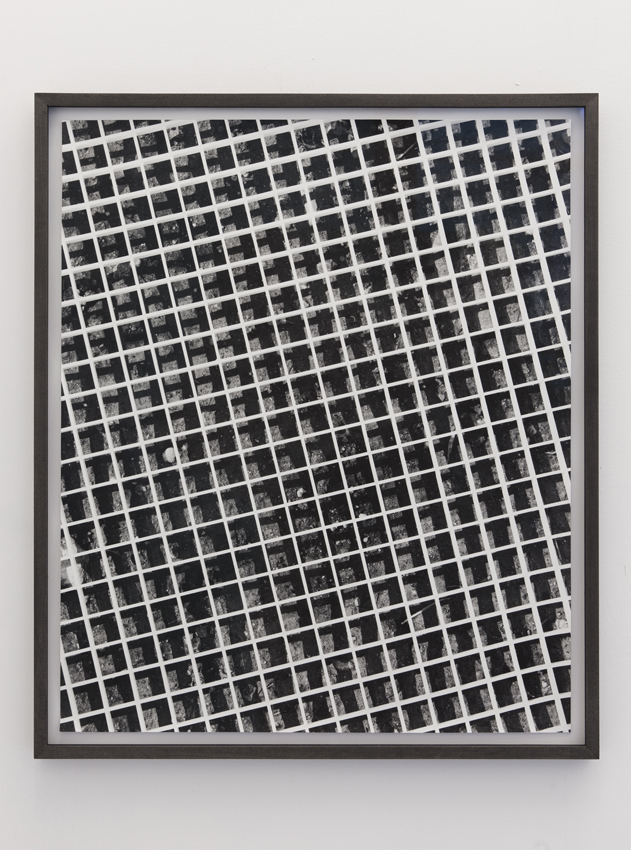 <i>dirt/grid</i>, 2011</br>
framed photograph</br>65,2 x 54,9 cm / 25.7 x 21.6 in
