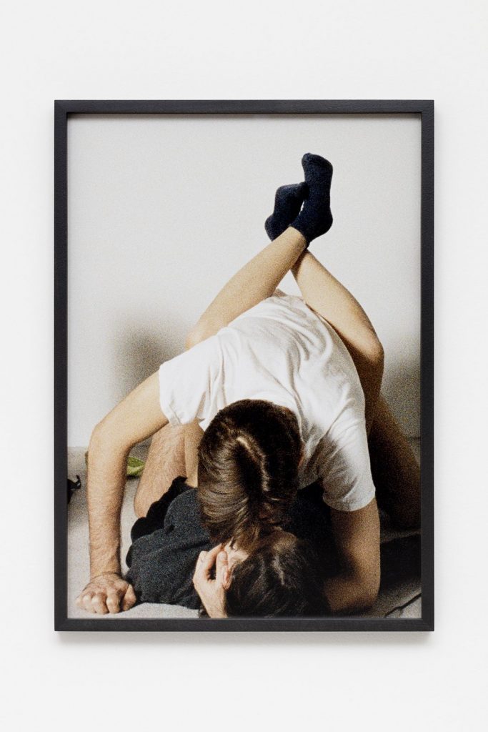 <i>untitled (kiss)</i>, 2016</br>
inkjet print</br>61 x 43,2 cm
