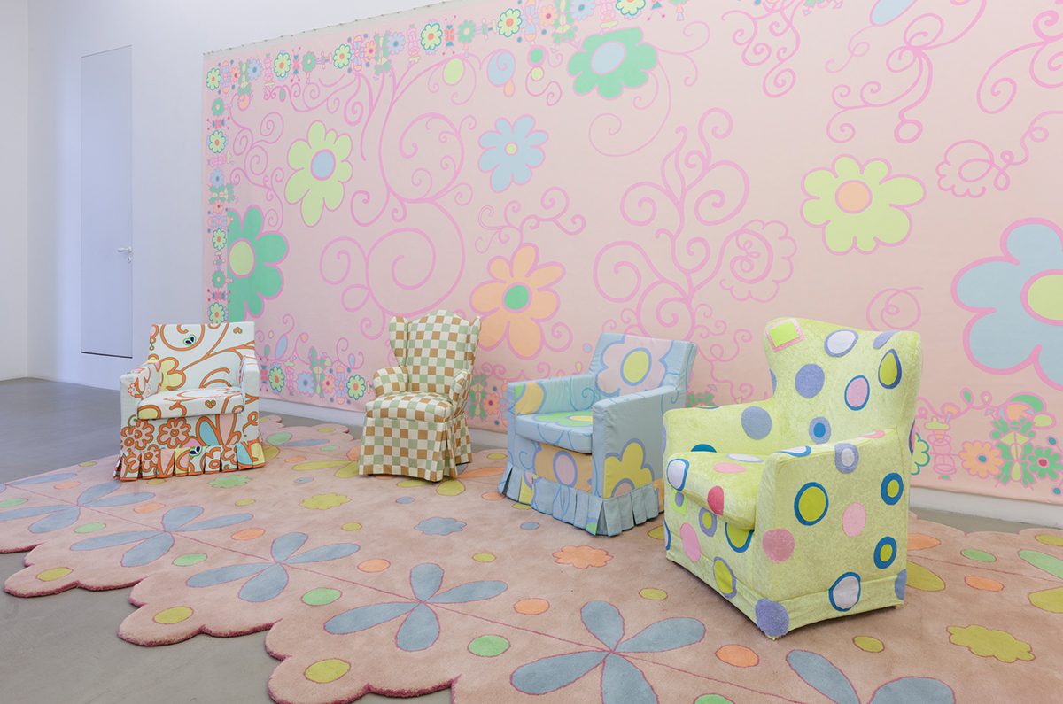 lily van der stokker, room pink decoration with 4 armchairs, 2012
mixed media, installation size: 685 x 295 x 255 cm