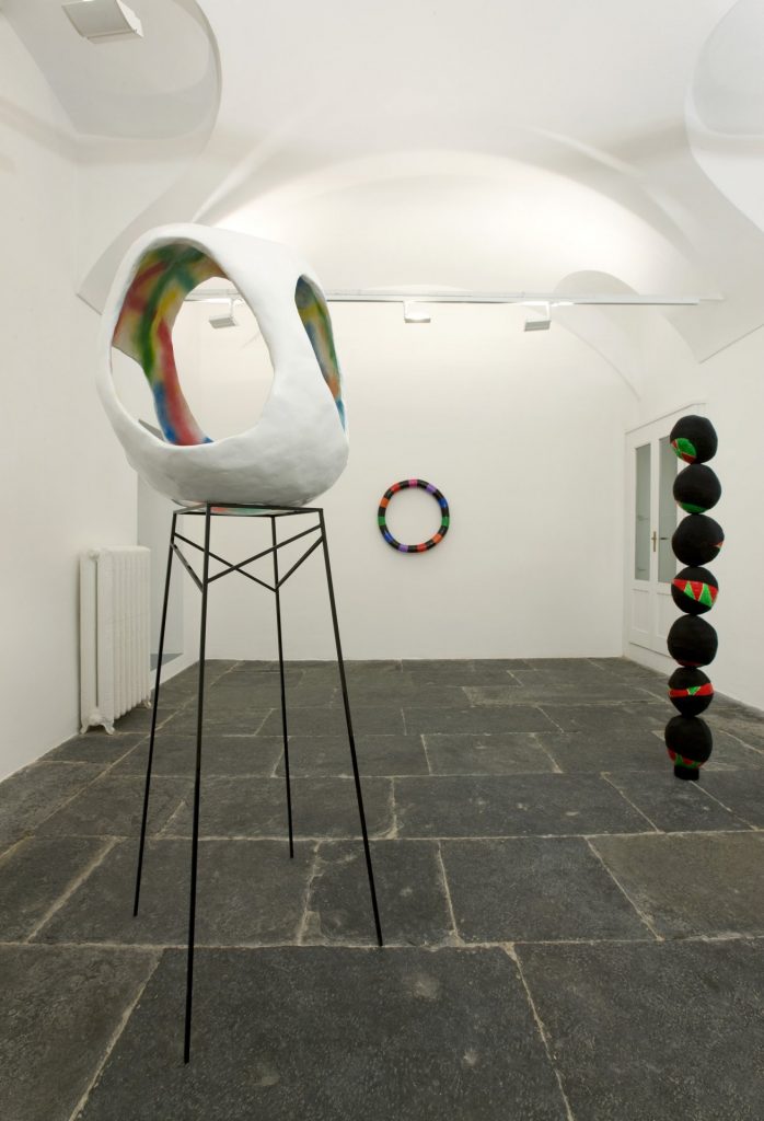 eva rothschild, installation view, francesca kaufmann, milan, 2009