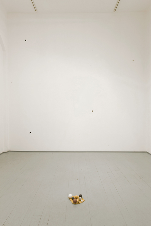 <i>gianni caravaggio</i>, 2008</br>installation view, kaufmann repetto, Milan