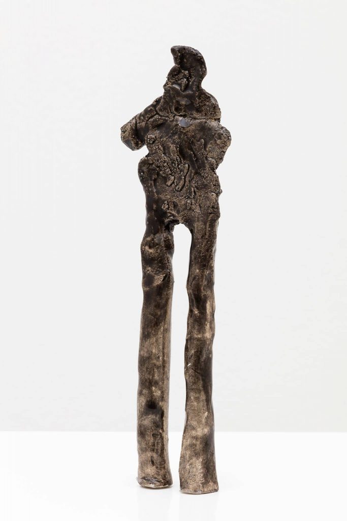<i>walking man</i>, 2009</br>
glazed stoneware</br>28 × 7,5 × 3 cm