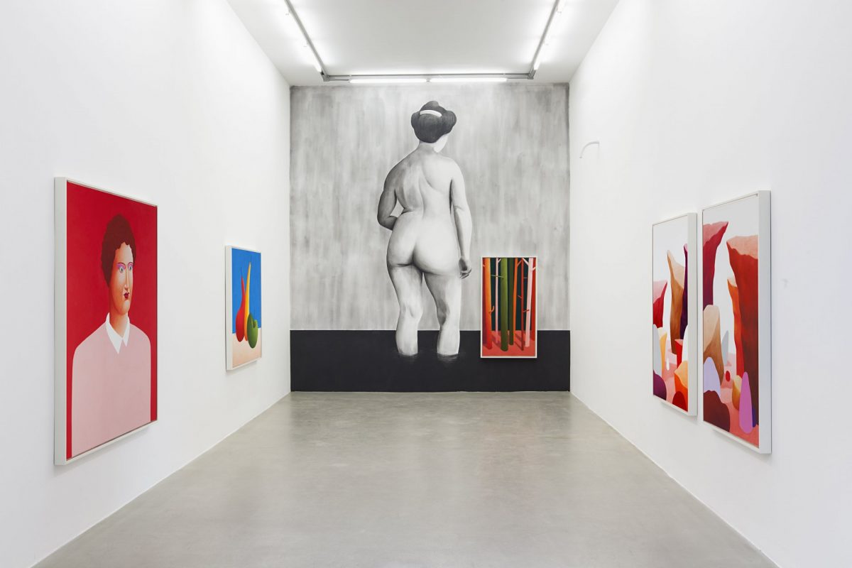 two naked women, installation view, kaufmann repetto, milan, 2015